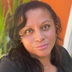 Adrianna De'Santiago